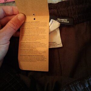 NWT North Face Men's Utility Corduroy Easy Short Coal Brown Size Large